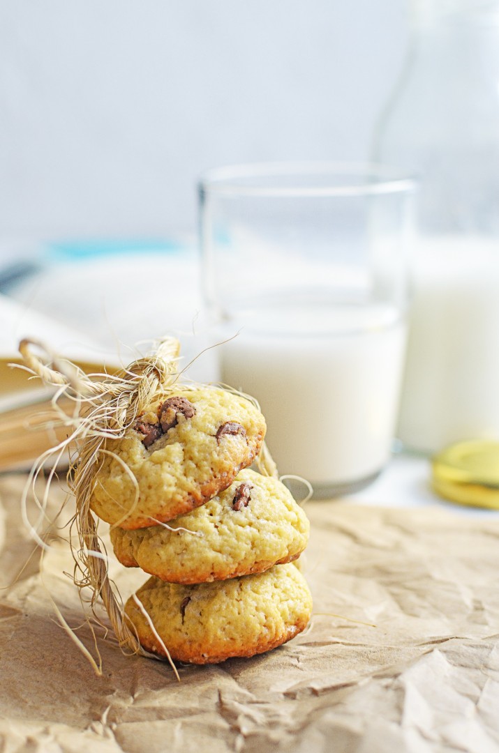 Biscuits sablés dorés fabriqués avec de la semoule de maïs fine.